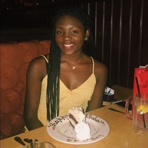 Meet your Posher, Kayla